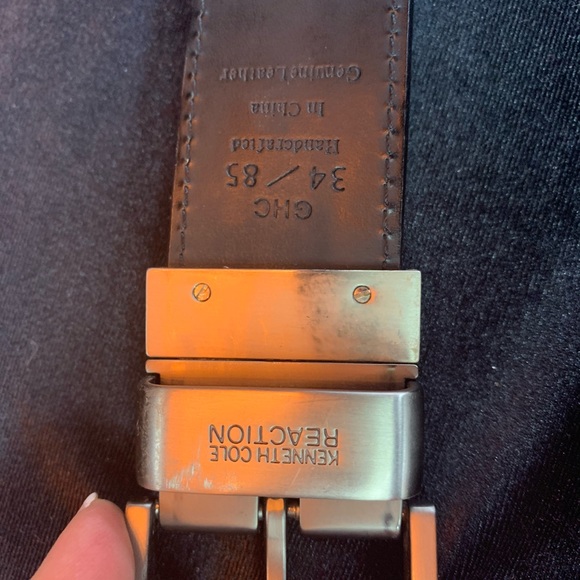 Mens Kenneth Cole reaction leather reversible belt - Picture 2 of 8